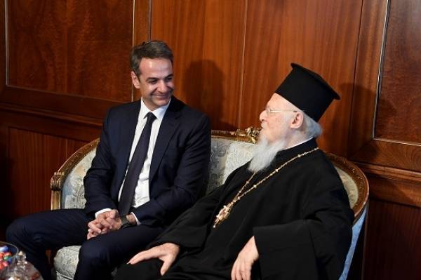 Συνάντηση Μητσοτάκη - Βαρθολομαίου στο Άμπου Ντάμπι
