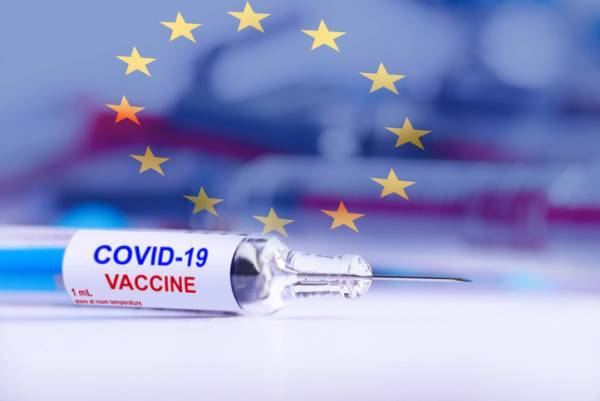 Κορονοϊός: «Ευρω-κατηγορώ» για τις προμήθειες εμβολίων από φαρμακευτικές εταιρείες