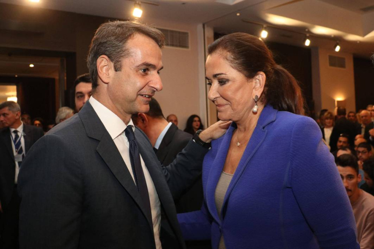 Μητσοτάκης: Φρένο στη Μπακογιάννη αλλά με… κίτρινες κάρτες για τα «καβαλημένα καλάμια»