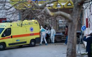 Κορονοϊός-Ελλάδα: 13 θάνατοι και 453 νέα κρούσματα