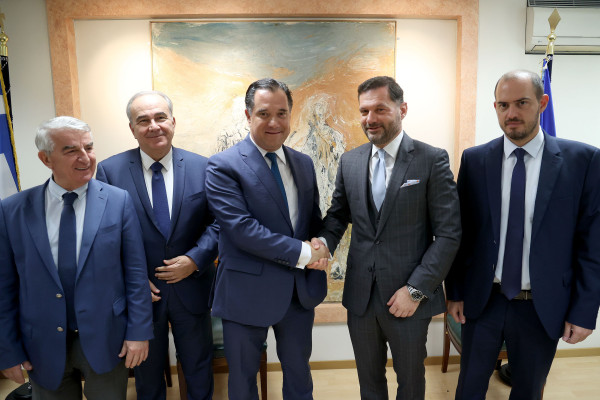 ONEX για ναυπηγεία Ελευσίνας: Η βαριά ελληνική βιομηχανία είναι εδώ