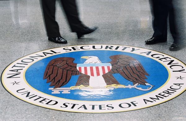 Αναστέλλει τις υποκλοπές η NSA