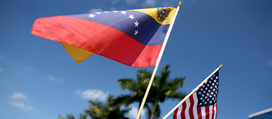 Οι ΗΠΑ επιτρέπουν εξαγωγές πετρελαίου από τη Βενεζουέλα στην Ευρώπη