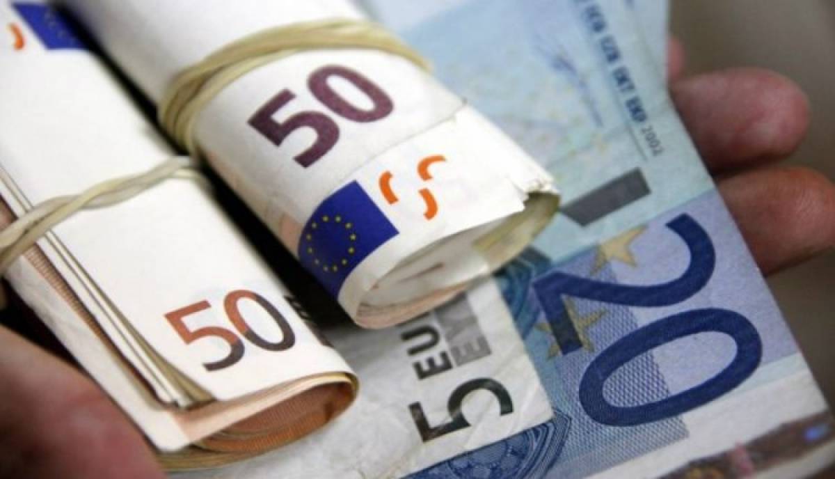 Δώρο Χριστουγέννων: Πώς υπολογίζεται και πότε καταβάλλεται