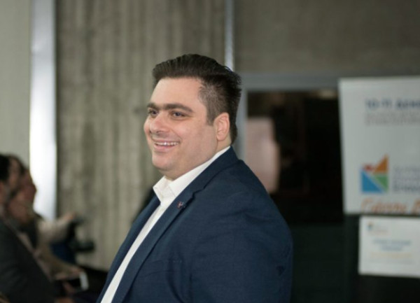 Ψυχραιμία και επαγρύπνηση συνιστά το ΚΕΕΕ απέναντι στους δασμούς Τραμπ