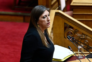 Θερμό επεισόδιο είχαν στην Βουλή Κωνσταντοπούλου - Βορίδης