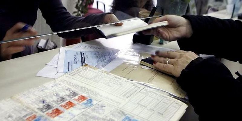 Η μέση επικουρική «κλειδώνει» στα 155 ευρώ