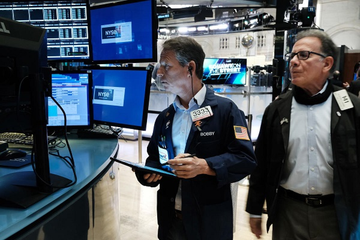 Η Wall Street «γκαζώνει» λόγω ενδείξεων για μείωση του πληθωρισμού