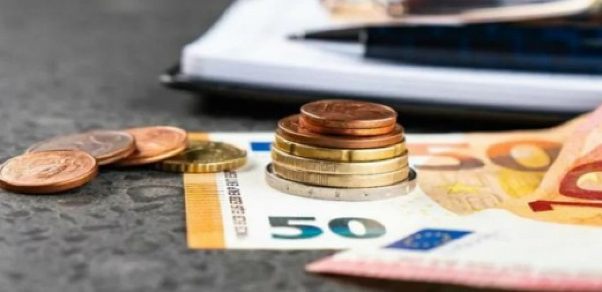 ΕΚΤ: Μειωμένες οι αυξήσεις μισθών στην ευρωζώνη το 2025 σε σχέση με το 2024