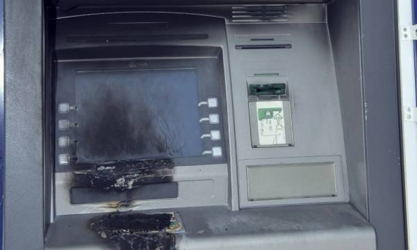 Εμπρησμός ΑΤΜ στο κέντρο της Θεσσαλονίκης