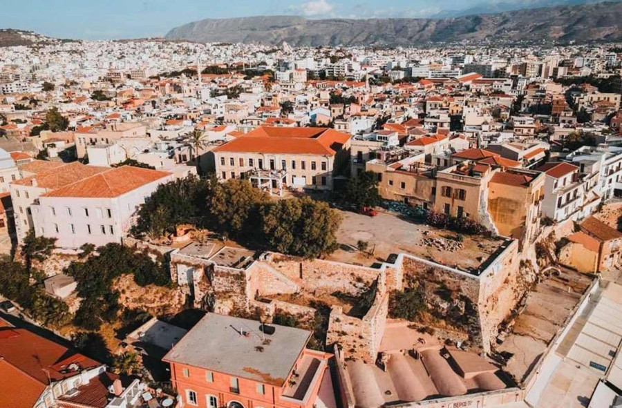 Χανιά: Φρένο του Δήμου στο πλάνο για ξενοδοχείο στο Λόφο Καστέλι
