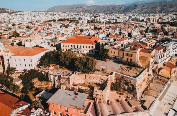 Χανιά: Φρένο του Δήμου στο πλάνο για ξενοδοχείο στο Λόφο Καστέλι