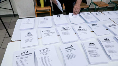 Κατανομή εδρών: Κερδίζει 1 έδρα το ΚΚΕ-47 βουλευτές ο ΣΥΡΙΖΑ