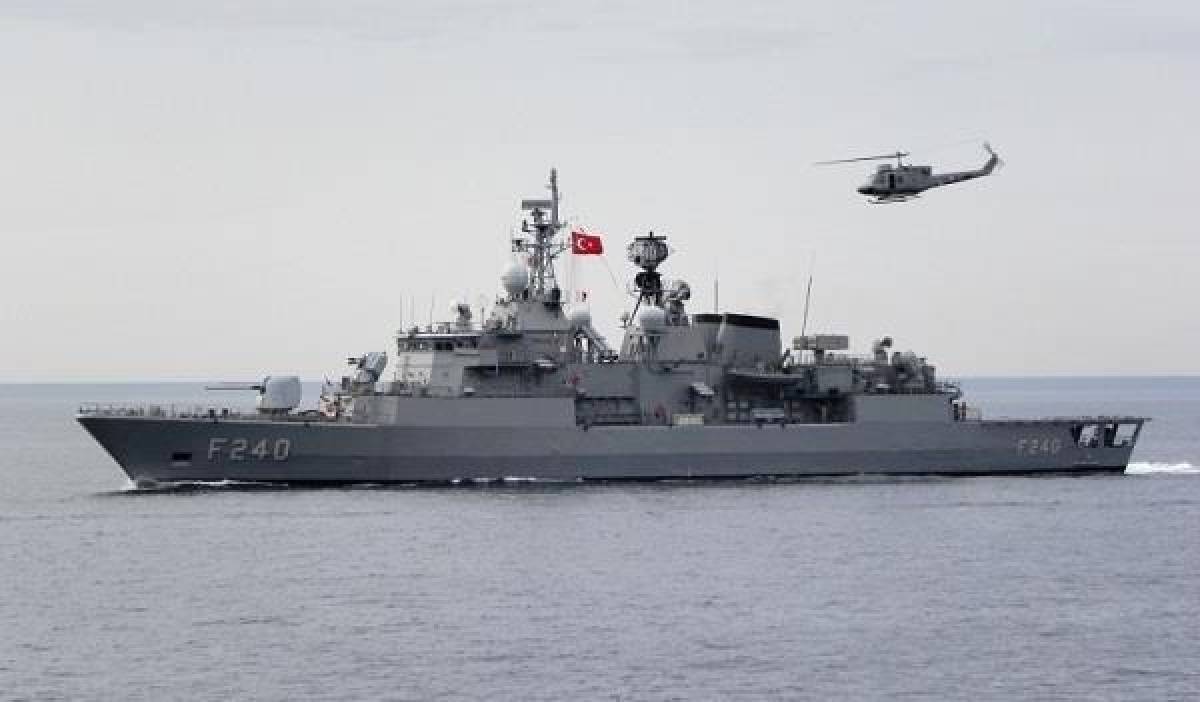 Δύο τουρκικές φρεγάτες συνοδεύουν το «Γιαβούζ»