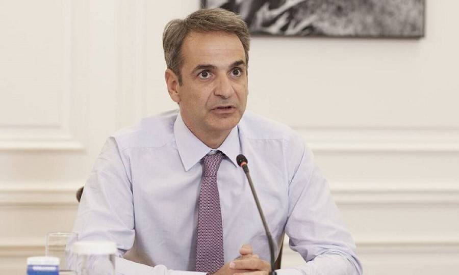 Επικοινωνία Μητσοτάκη με μαθητή που «σάρωσε» στις Πανελλαδικές, ενώ έχασε τους γονείς του