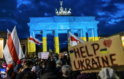 Γερμανία: Σχεδιάζει οικονομική βοήθεια €5 δισ. στην Ουκρανία