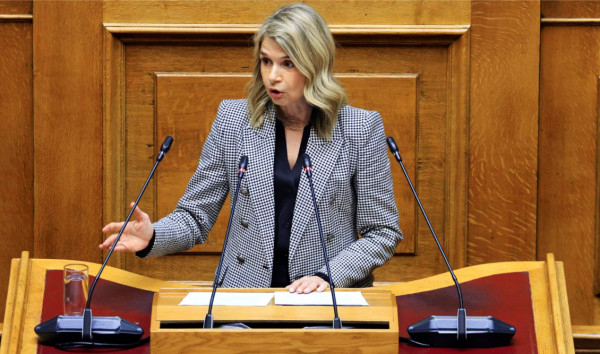 Αποστολάκη: Η κυβέρνηση να παρέμβει για να σταματήσει η αυθαίρετη αναπροσαρμογή ασφαλίστρων υγείας