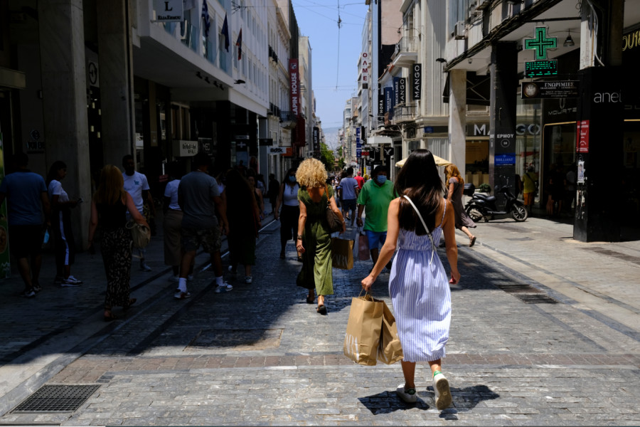 Ανοιχτά τα καταστήματα την Κυριακή (20/7) – Τι να προσέξουν οι καταναλωτές