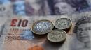 Nomura και Morgan Stanley επιμένουν short για τη στερλίνα
