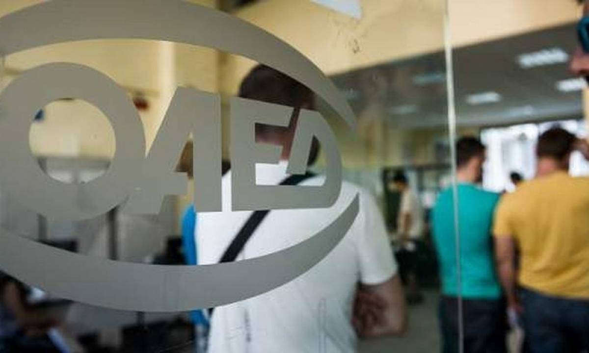 Στο 59,95% οι εγγεγραμμένοι μακροχρόνια άνεργοι στον ΟΑΕΔ