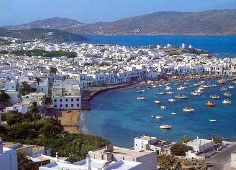 Μόνο 3 στους 10 μεγαλοοφειλέτες με σπίτια στη Μύκονο ρύθμισαν τα χρέη τους