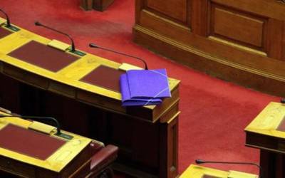 Βουλή: «Δωδεκάλογος» τροπολογιών με... άρωμα ευρωεκλογών