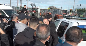 Επεισόδια αστυνομίας - αγροτών στα μπλόκα της Θεσσαλίας - Xημικά σε Νίκαια και Πλατύκαμπο