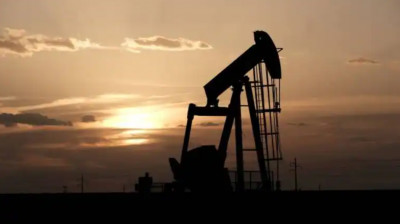 «Άλμα» για το πετρέλαιο εν αναμονή του OPEC+
