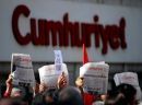 Cumhuriyet: Πολύ καθυστερημένη η ευρωπαϊκή καταδίκη για την καταστολή στην Τουρκία