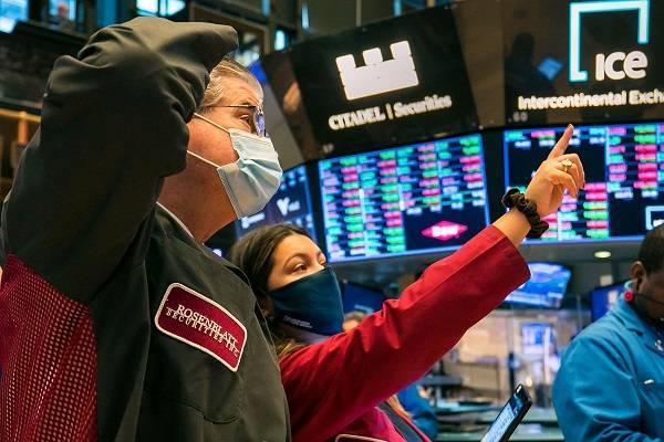 Δεύτερη ημέρα ρευστοποιήσεων για τη Wall Street
