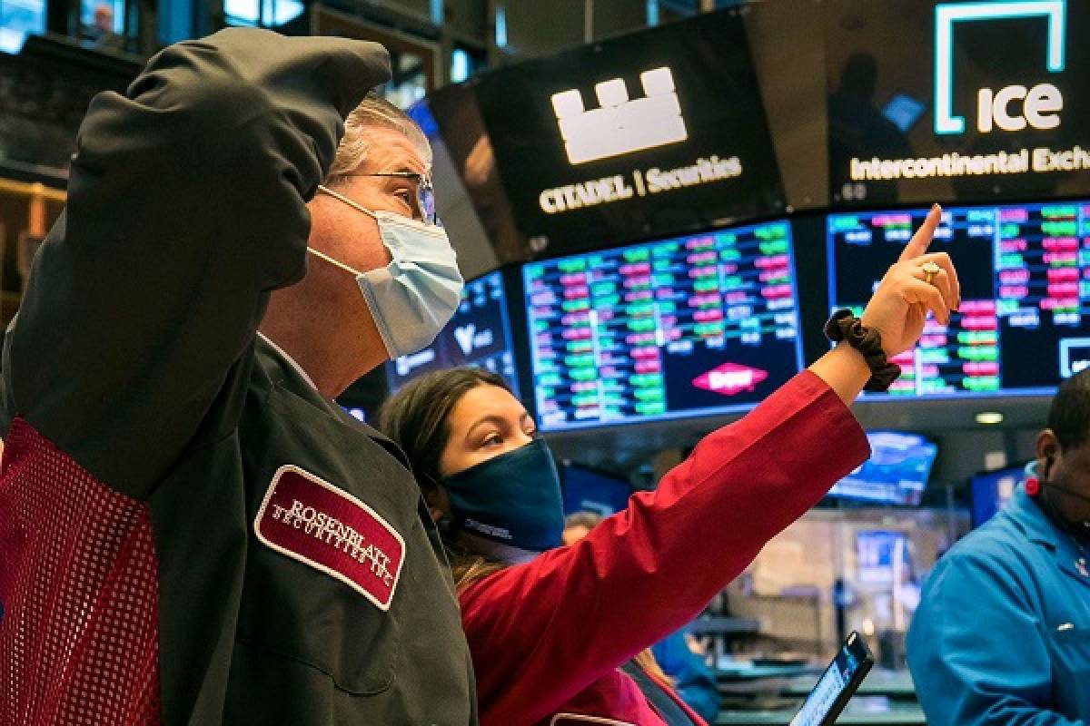 Δεύτερη ημέρα ρευστοποιήσεων για τη Wall Street