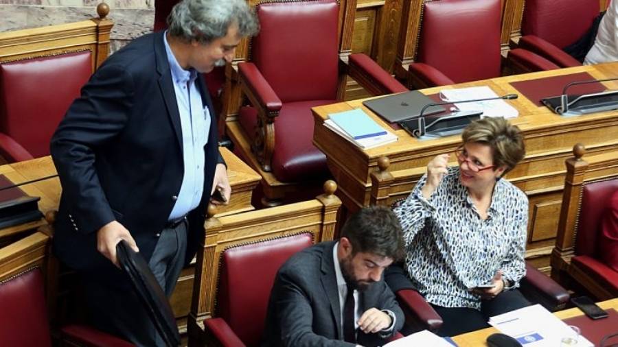 Ο Πολάκης αλωνίζει, ο υπουργός Δικαιοσύνης σιωπά