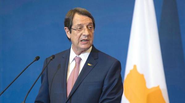 Κύπρος: Έκτακτη σύσκεψη Αναστασιάδη με τους επιδημιολόγους