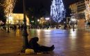 Χριστούγεννα χωρίς δώρα και ψώνια για τους Έλληνες