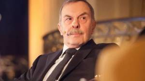 «Σοβαρή, αλλά σταθερή» η κατάσταση της υγείας του Γιάννη Αγγελικούση