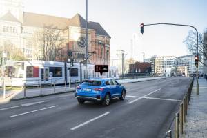Ντίσελντορφ: Τα Audi επικοινωνούν με τα... φανάρια!
