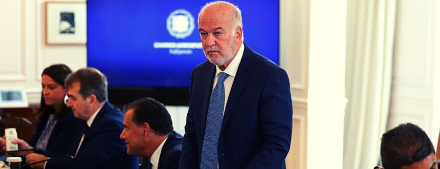 Η ασύμμετρη συζήτηση για το γάμο και τo τεστ για τις αλλαγές στη Δικαιοσύνη