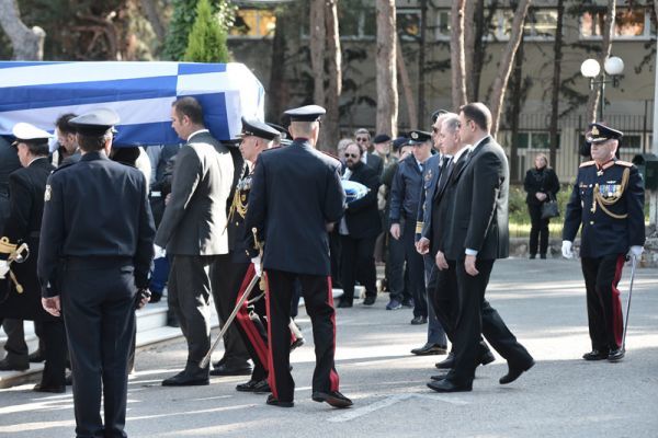 Η Ελλάδα αποχαιρέτησε με τιμές αρχηγού κράτους τον Κωστή Στεφανόπουλο