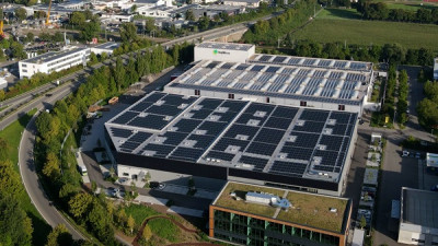 BayWar.e. Solar Trade: Επεκτείνει τα κεντρικά γραφεία με νέες «πράσινες» εγκαταστάσεις