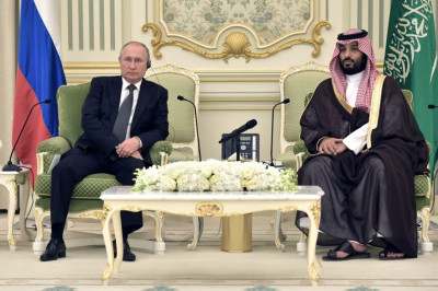 Πούτιν και Μπιν Σαλμάν συζήτησαν συνεργασία του ΟΠΕΚ+ για πετρέλαιο
