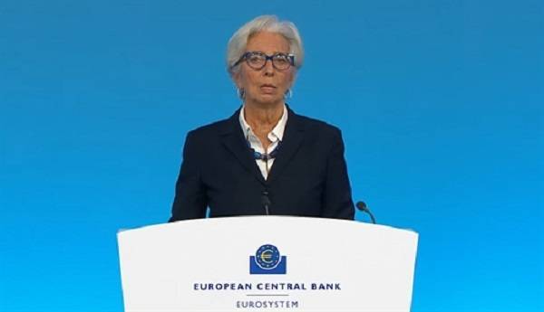 Λαγκάρντ: Κίνδυνος να παραμείνει υψηλός ο πληθωρισμός για μεγαλύτερο διάστημα