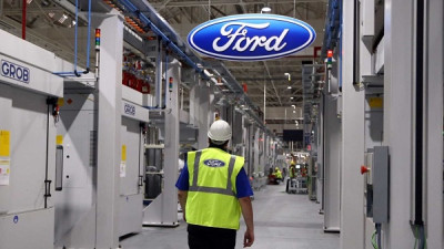 Η Ford σχεδιάζει να απολύσει πάνω από 1.000 εργαζόμενους