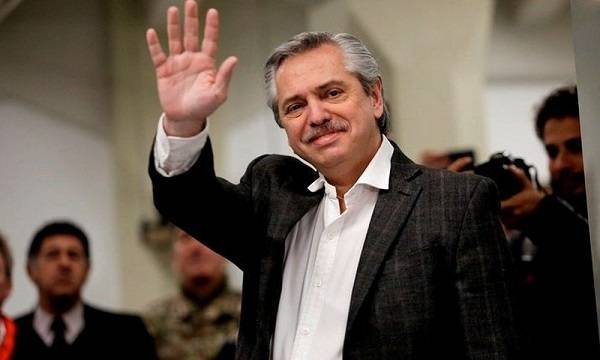 Ορκίστηκε πρόεδρος της Αργεντινής ο Φερνάντες