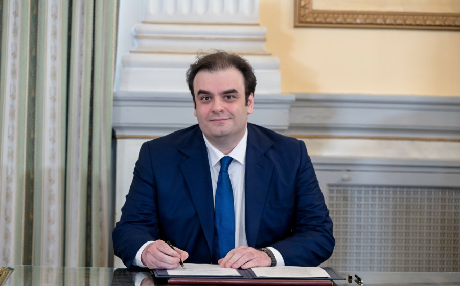 Πιερρακάκης στο Reuters: Χρειαζόμαστε περισσότερες διασυνοριακές συγχωνεύσεις και εξαγορές στην Ευρώπη