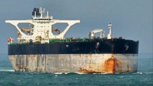 Ρωσία: Στέλνει πλοία για να προστατεύσουν πετρελαιοφόρο που καταδιώκεται από τις αμερικανικές δυνάμεις