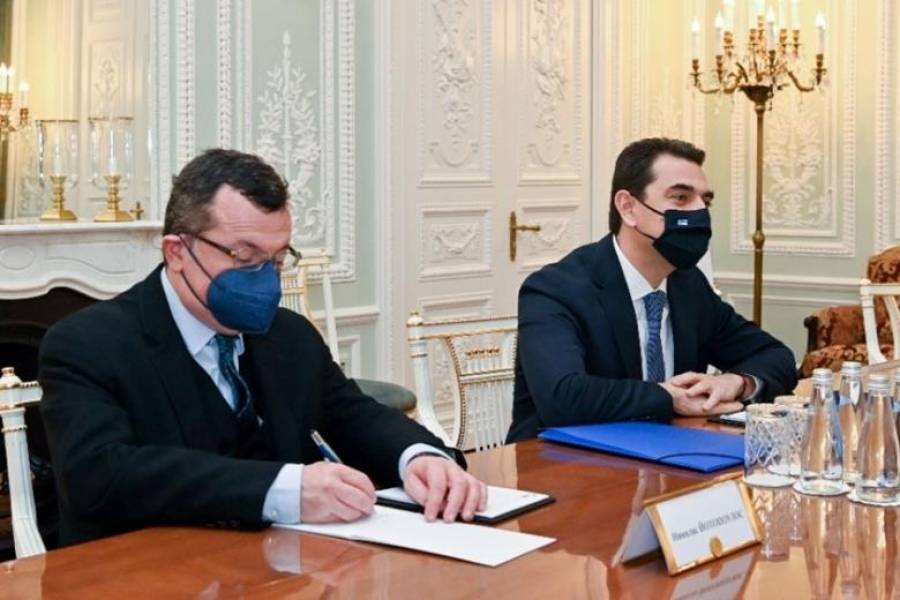 «Προθέρμανση» Σκρέκα-Gazprom για φθηνότερο φυσικό αέριο- Σκυτάλη στη συνάντηση Μητσοτάκη-Πούτιν