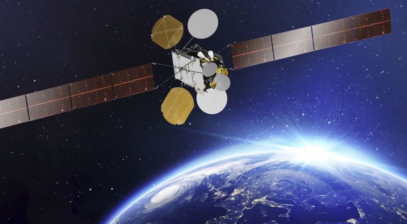 Ανανεώνεται για 20 χρόνια η σύμβαση για χρήση του Hellas-Sat