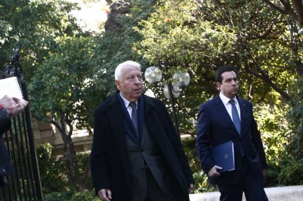 Μουτζούρης: Η κυβέρνηση ασκεί μπούλινγκ στους νησιώτες