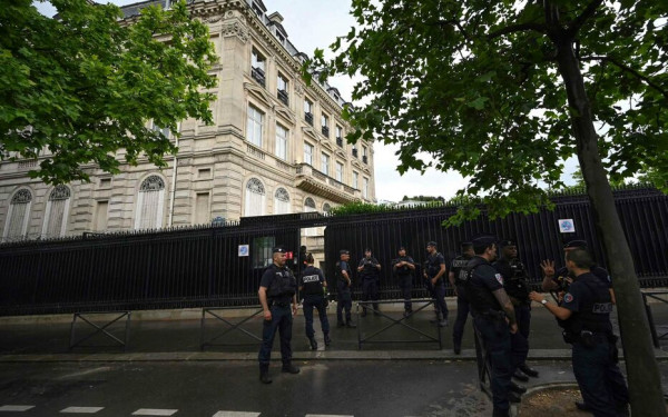 Γαλλία: Γρονθοκόπησε και σκότωσε φρουρό έξω απ’την πρεσβεία του Κατάρ