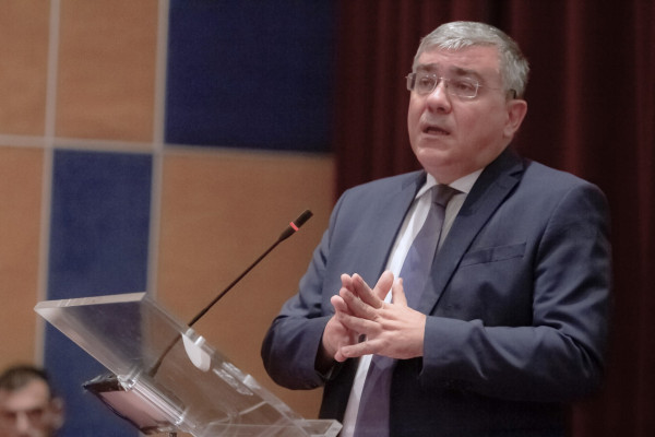 Γραφάκος (ΥΠΕΝ): Στο «πληρώνω όσο πετάω» το επόμενο βήμα στη διαχείριση απορριμμάτων